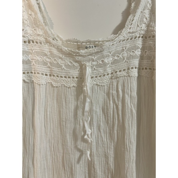 Doen Square neckline with crochet scallop trim, puff sleeves, pleated Dress Larg - Picture 5 of 14